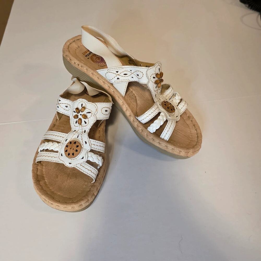 Earth Spirit Size 8 Womens White Leather Comfort Sandals Cushioned